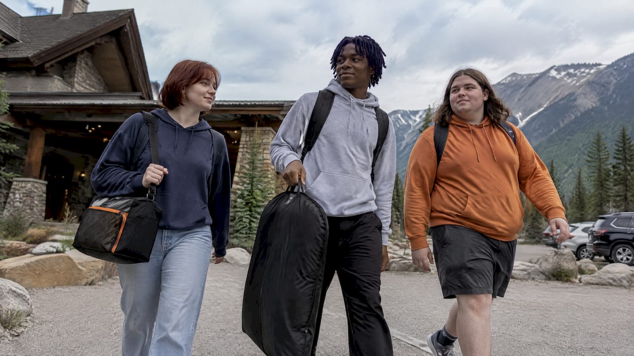 Performance Uniform Packing Rules: 6 Steps Band Directors Can Assign 1 Band students carrying gear bags at a lodge